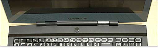 背面が水平ではない