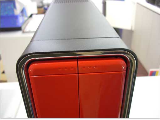 イジェクトボタン（