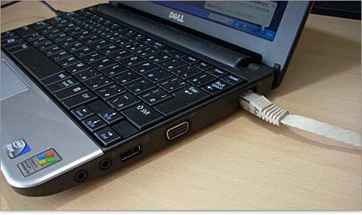 LAN端子は100BASE-TX