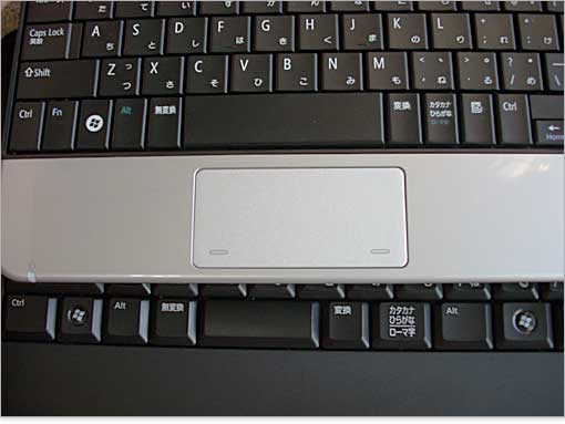 でかすぎるスペースキー。
