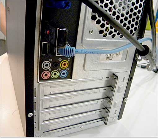 拡張スロットは標準タイプ