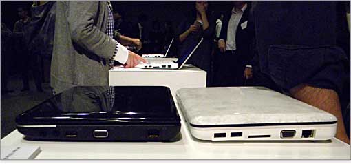 とりあえず、デルInspiron Mini 10vのレビューを見て比較してみましょう。