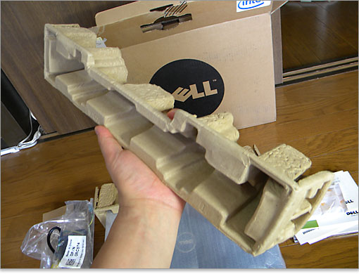 緩衝材は、再資源化できるパルプモールド