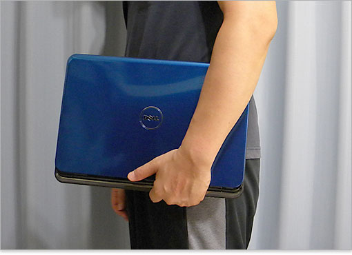 Inspiron 15Rの天板デザインと本体サイズ