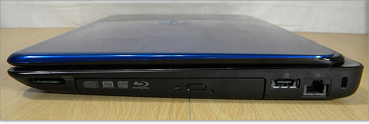 Inspiron 15Rの右側面