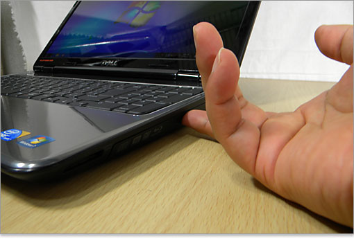 Inspiron 15Rの光学ドライブをレポート