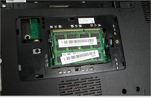 DDR3メモリを採用
