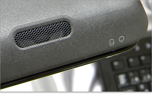 スリットではなく、メッシュになって