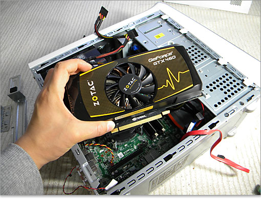 NVIDIA GeForce GTX 460のグラフィックカードを搭載
