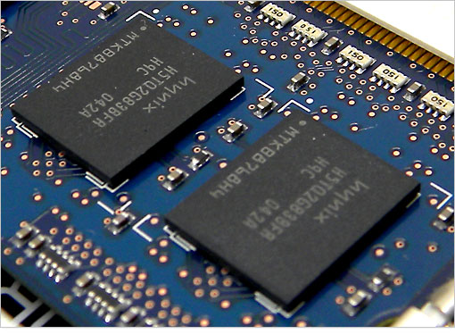 ハイニックス製の純正メモリ