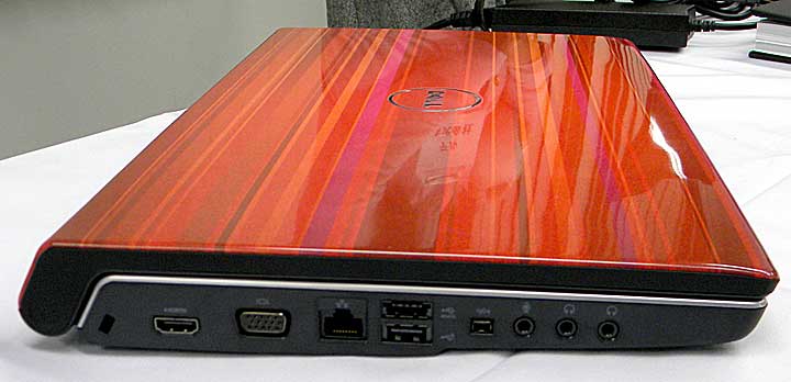 Studio 15のの左側面