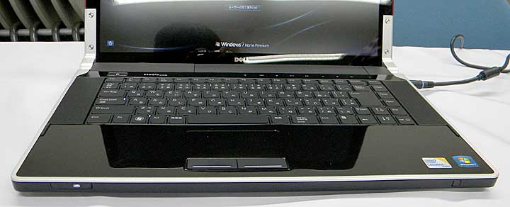 Studio XPS 16のオープン前面