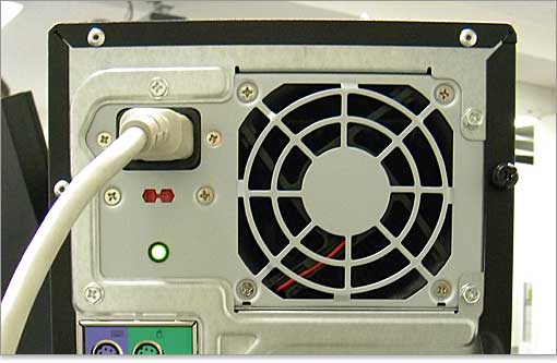 350Wの電源ユニットを搭載