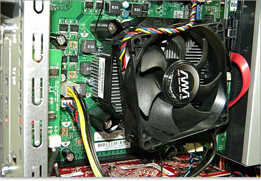 これらのCPUはNehalemマイクロアーキテクチャ