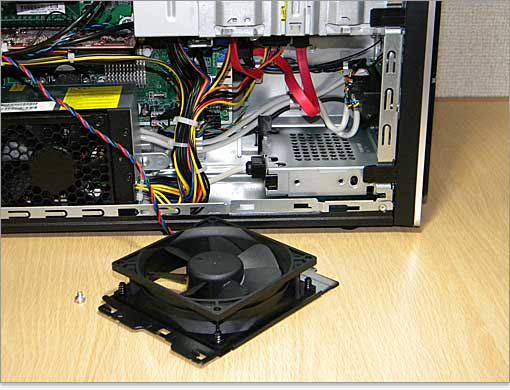 内部を見ていきます。