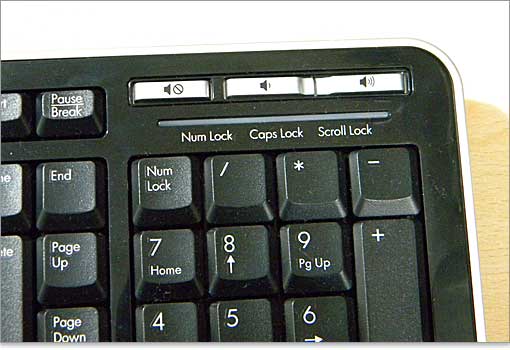 ボタンは音量調整。