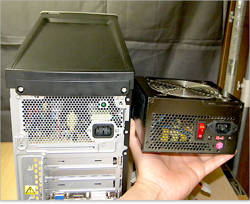 ATX電源ユニットを並べてみました
