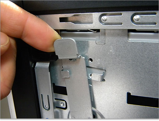 抜けるので、ロックが解除されます。