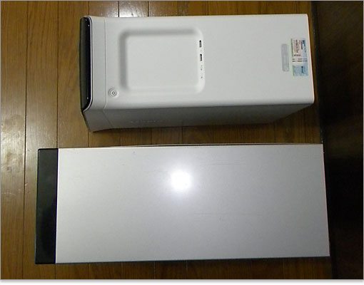 Studio XPS 8000は奥行きが少なくて済みます。