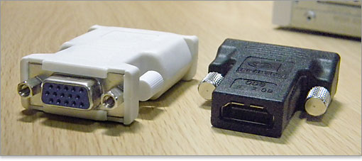 今回のGeForce GTX 260はモニタ出力端子がD