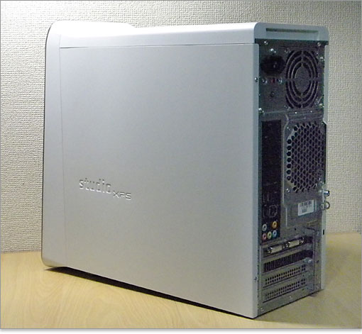 後方から見た右側面パネル。