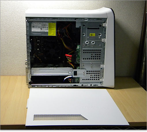 サイドパネルをチェックします。