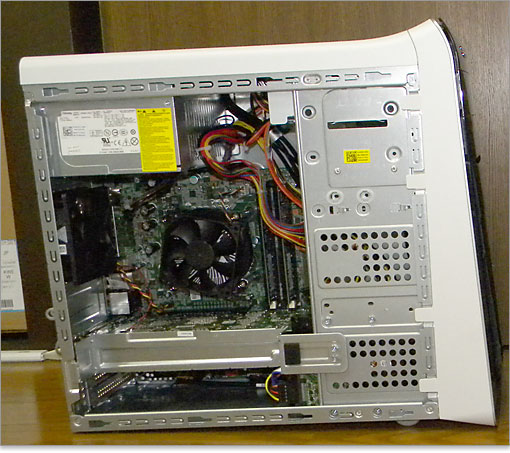 Studio XPS 8000はインテル　P55 Expressチップセットを採用したマザーボード