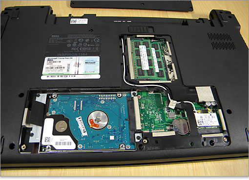 、内蔵ワイヤレスLANにアクセス可能。