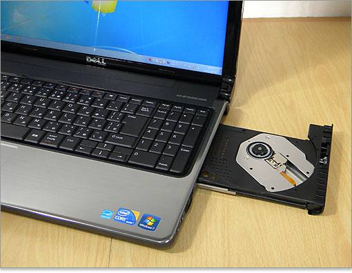 光学ドライブを内蔵