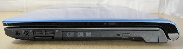 Inspiron 15の右側面