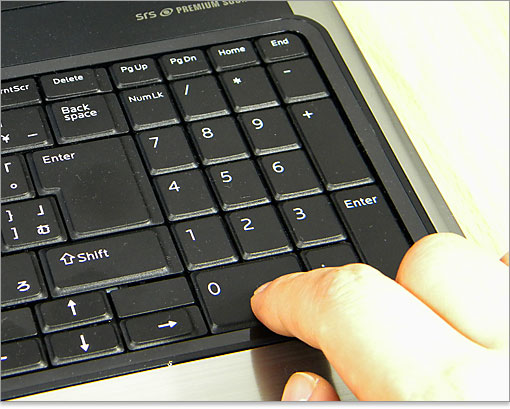 テンキーで、0は大きくて