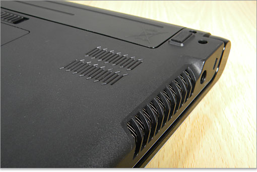 冷却ファンはこの位置