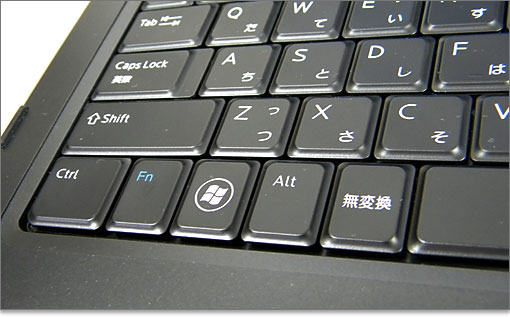 Altキーは幅の狭い特異サイズ。個人的にはスペースキーを短くして、これらのキーをフルサイズにしてくれてもいいのですが。