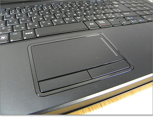 大画面17.3インチノートであるためか、