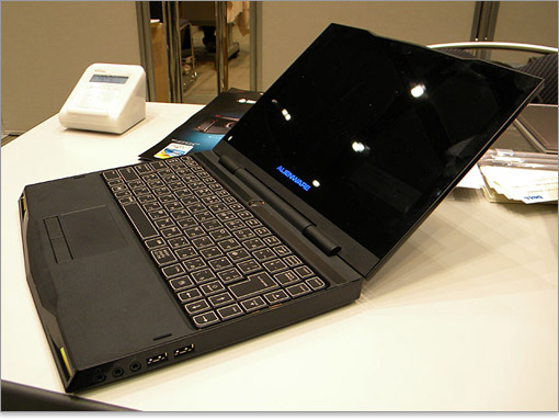 DELL Alienware M11xの液晶画面