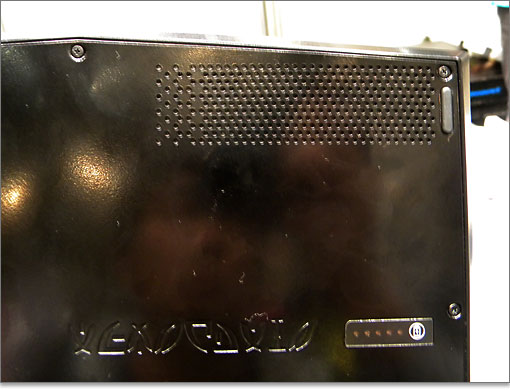 Alienware M11xの前面部にあたる位置