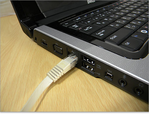 ギガビットイーサーLAN端子を装備