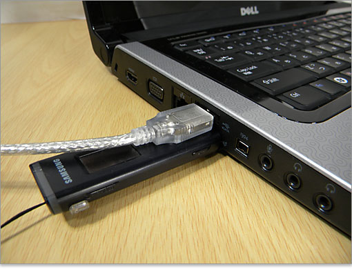 デジタルオーディオプレイヤなら、同時挿しが可能