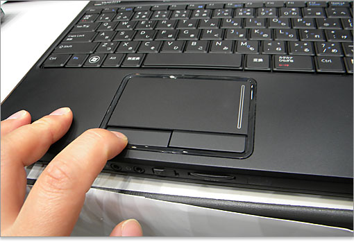 13.3インチのモバイルPCとしては