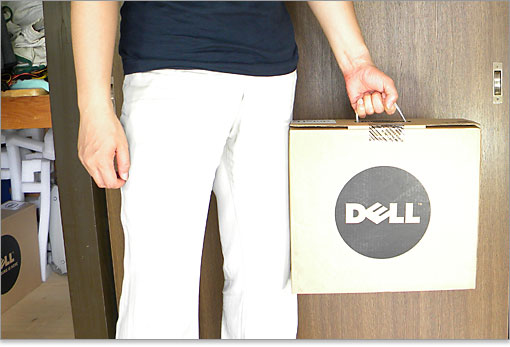(NEW Inspiron 13z)の梱包の様子