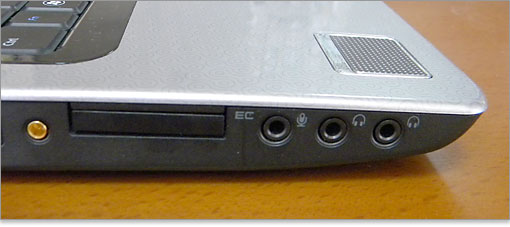 34 mm ExpressCard スロット