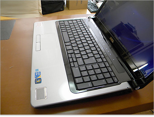 左側面のインターフェース