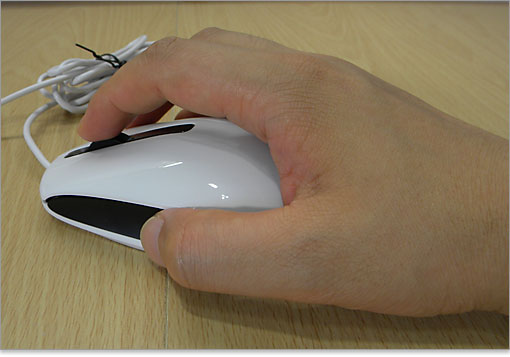 グリップ感は良好です。