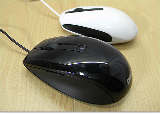 Studio XPS 8000を購入したときには、付属マウスはレーザー式