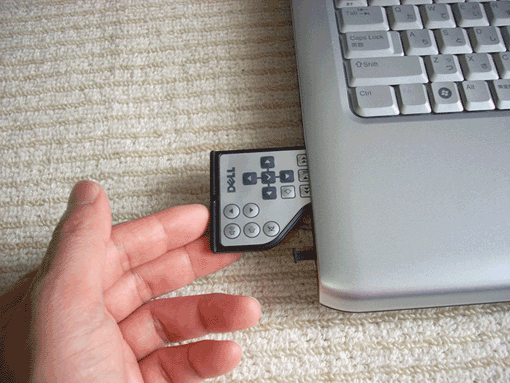 リモコンを収納