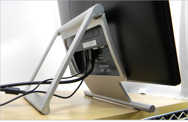 スタンドの隙間