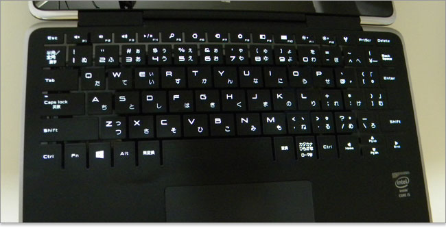 バックライトキーボード搭載のXPS 11