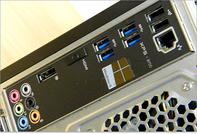 USB3.0端子が4つ装備するXPS 8700