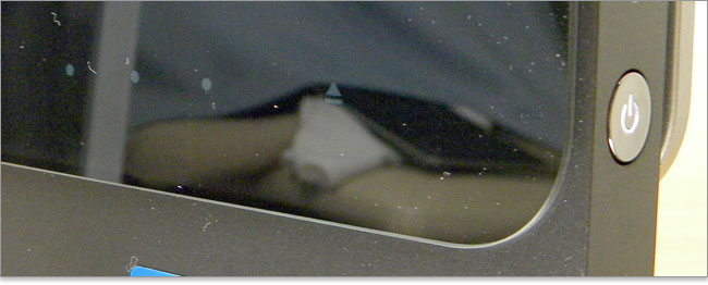 XPS One 27光学ドライブのイジェクトボタン