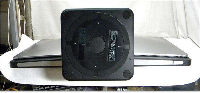 Infinity社製のスピーカ内蔵のXPS One 27